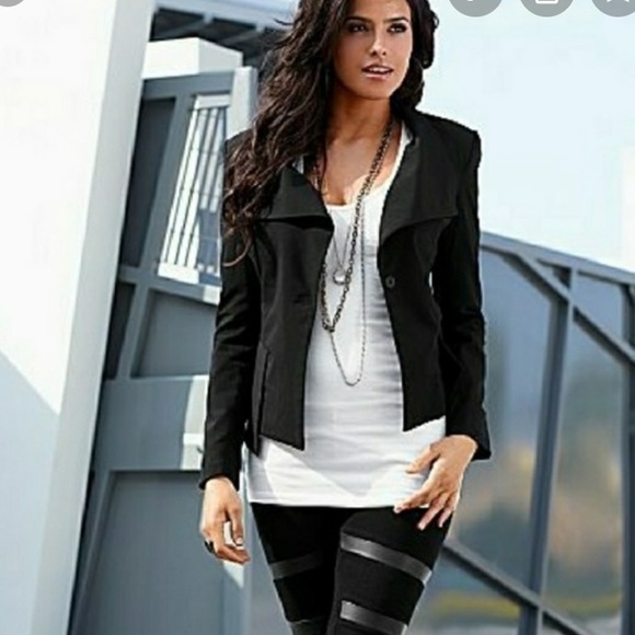 VENUS Jackets & Blazers - NWOT Venus coat blazer black